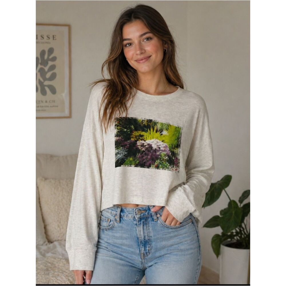 Aerie NWT Long Sleeve Graphic Crop Top Size XL Soft Oatmeal Boho Tee
